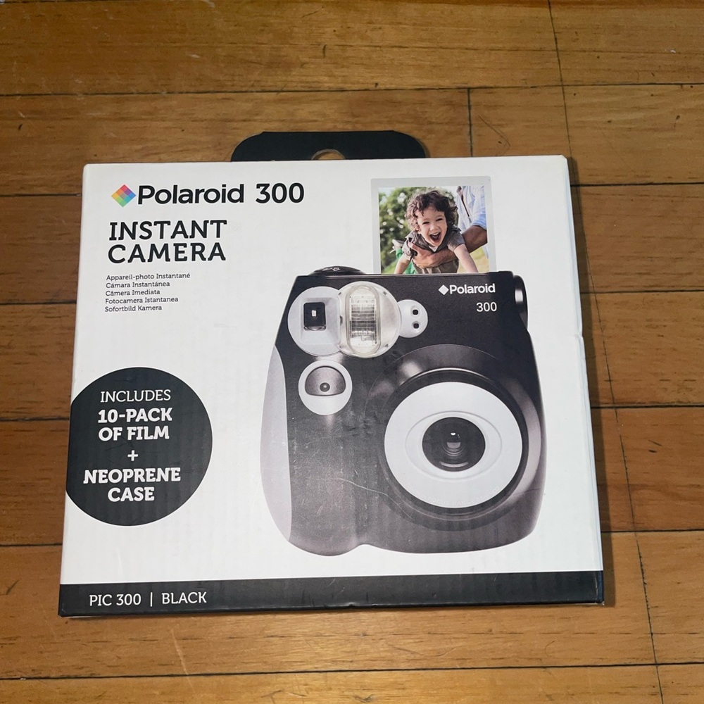 New in Box Polaroid PIC-300 Instant Film Camera Black